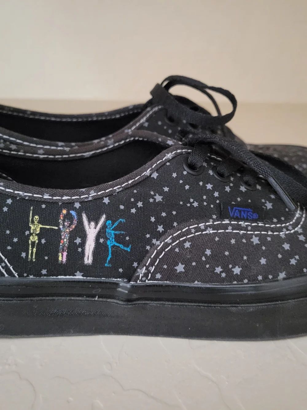 Vans Black Star-Print Canvas Sneakers